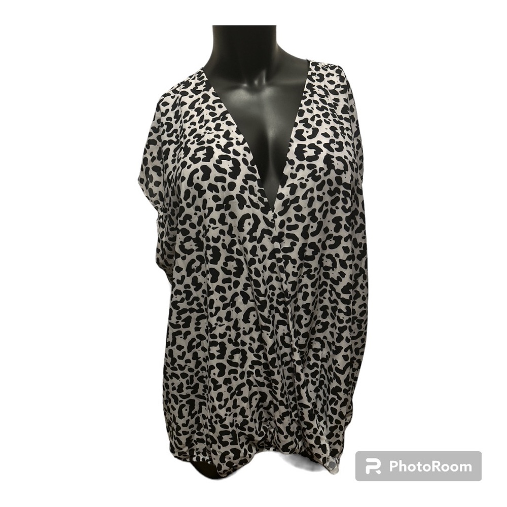 Eloquii front plunge shirt size 18